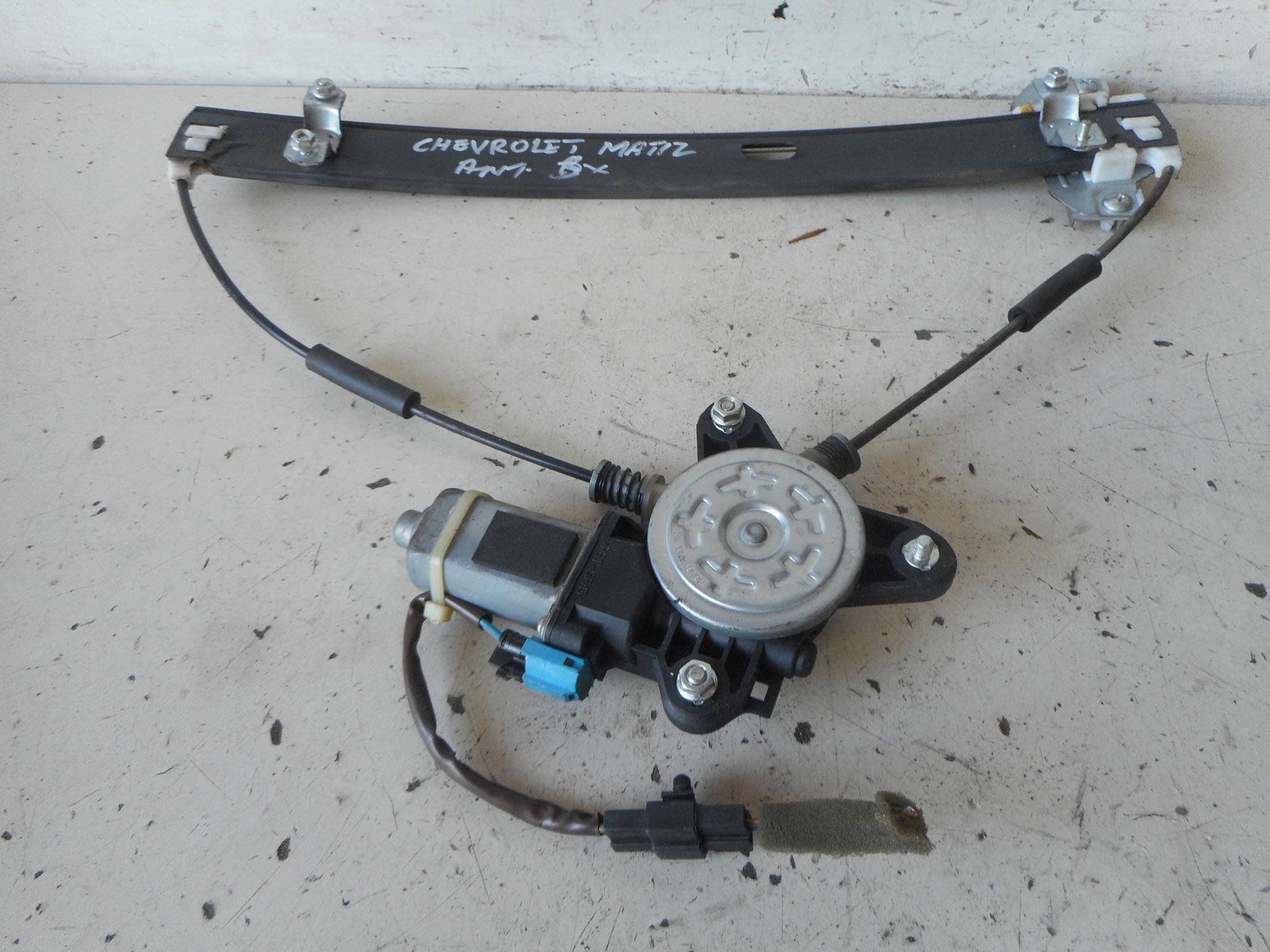 Alzacristallo elettr. porta ant. sx.